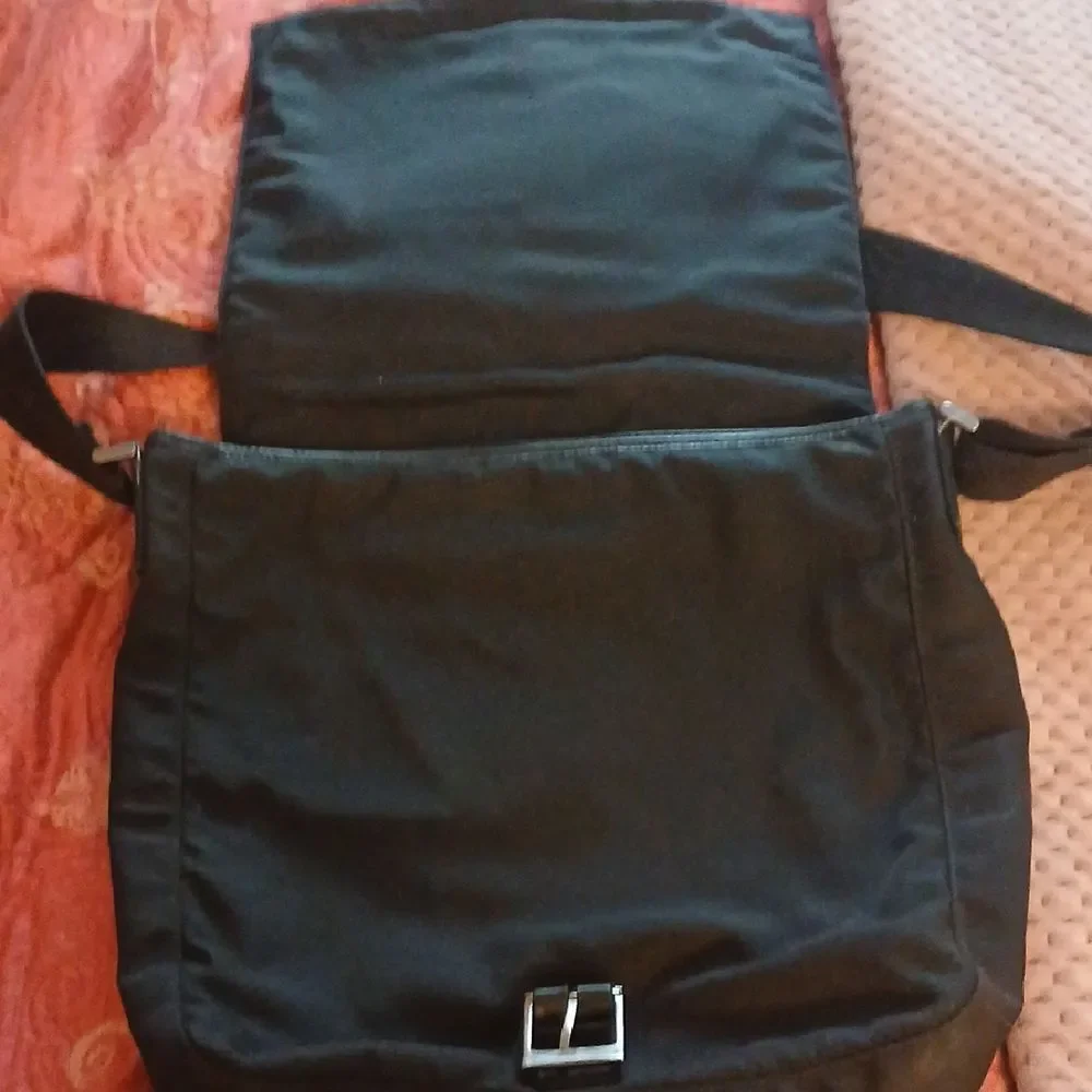 GUCCI Black Men's Messenger Bag